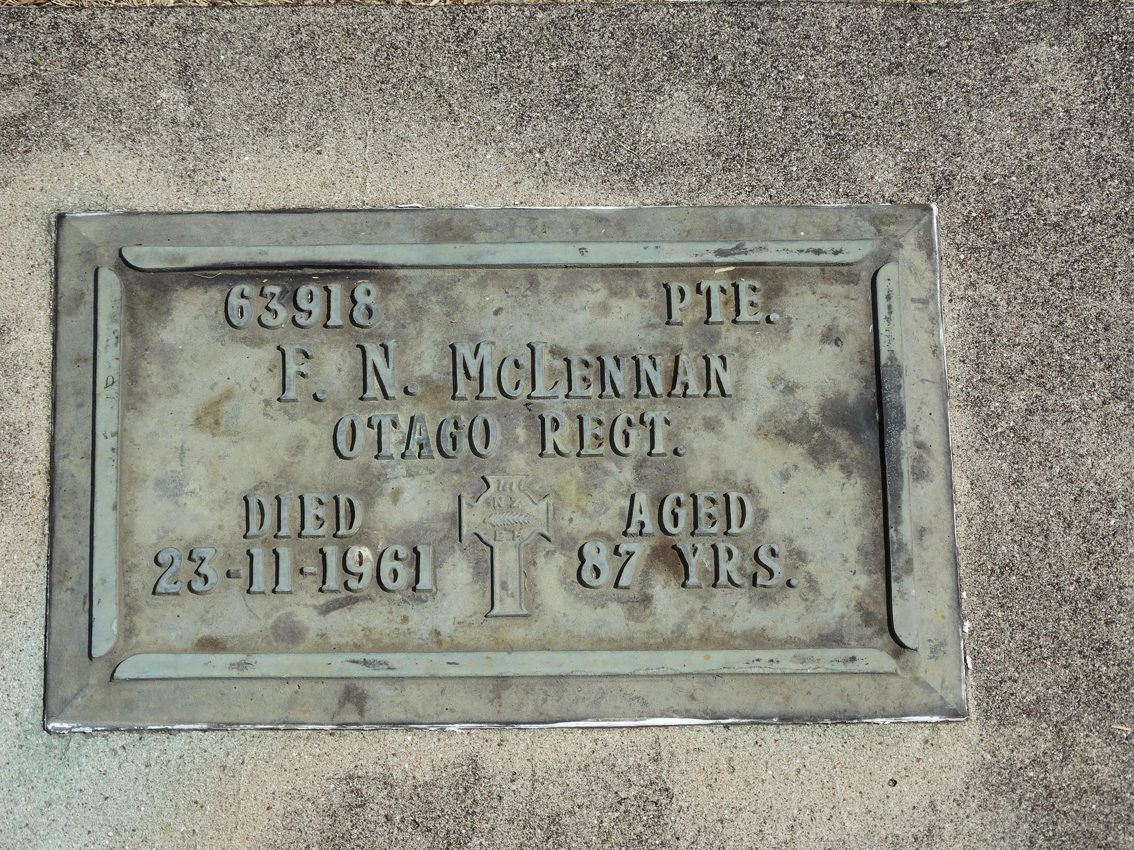 Photo of headstones/Farquhar Norman McLennan d1961 hdstn Kaurihohore chyd